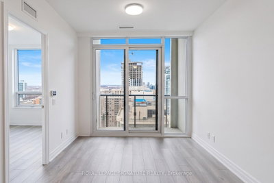 Unit 2601 — 36 Elm Drive — photo 4