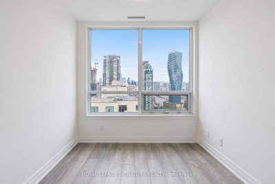 Unit 2601 — 36 Elm Drive — more photos
