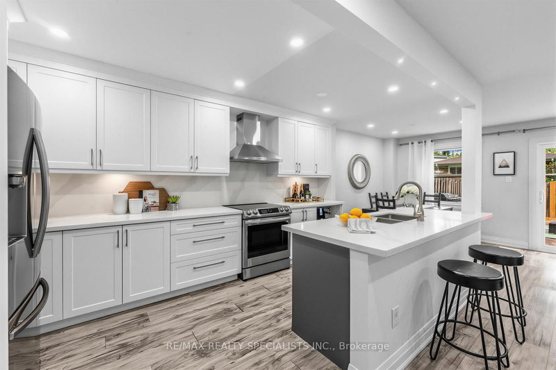 Unit 7 — 405 Hyacinthe Boulevard, Mississauga