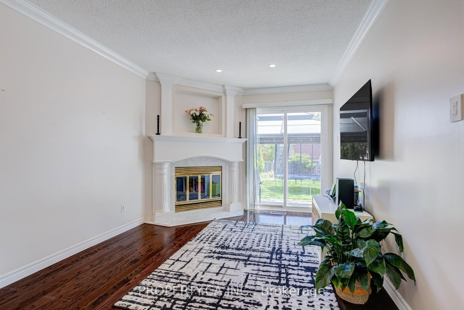 32 Mckinnon Avenue • Halton Hills, ON photo 14