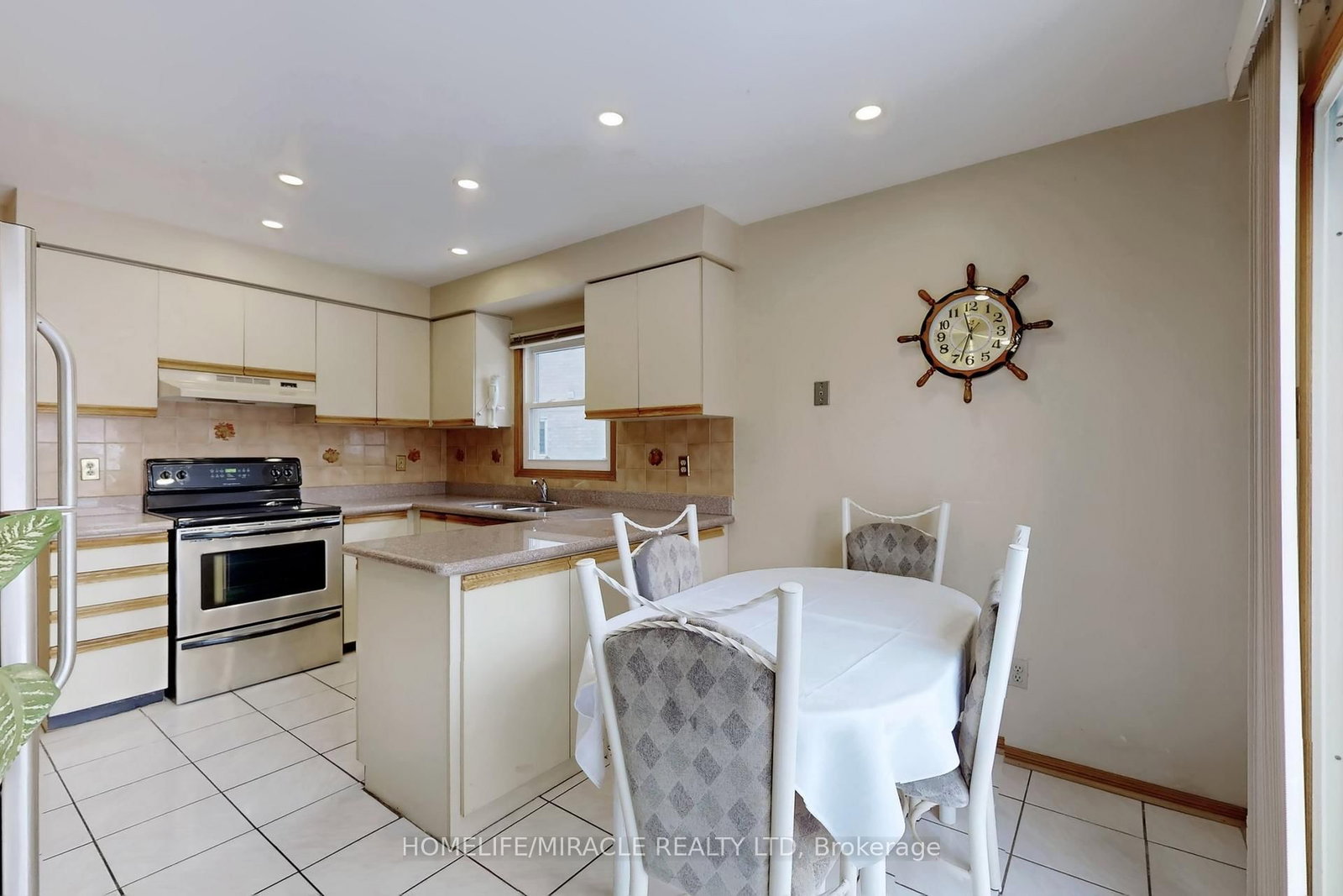 14 Rodwell Court • Brampton, ON photo 13
