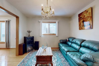 14 Rodwell Court • Brampton, ON photo 8