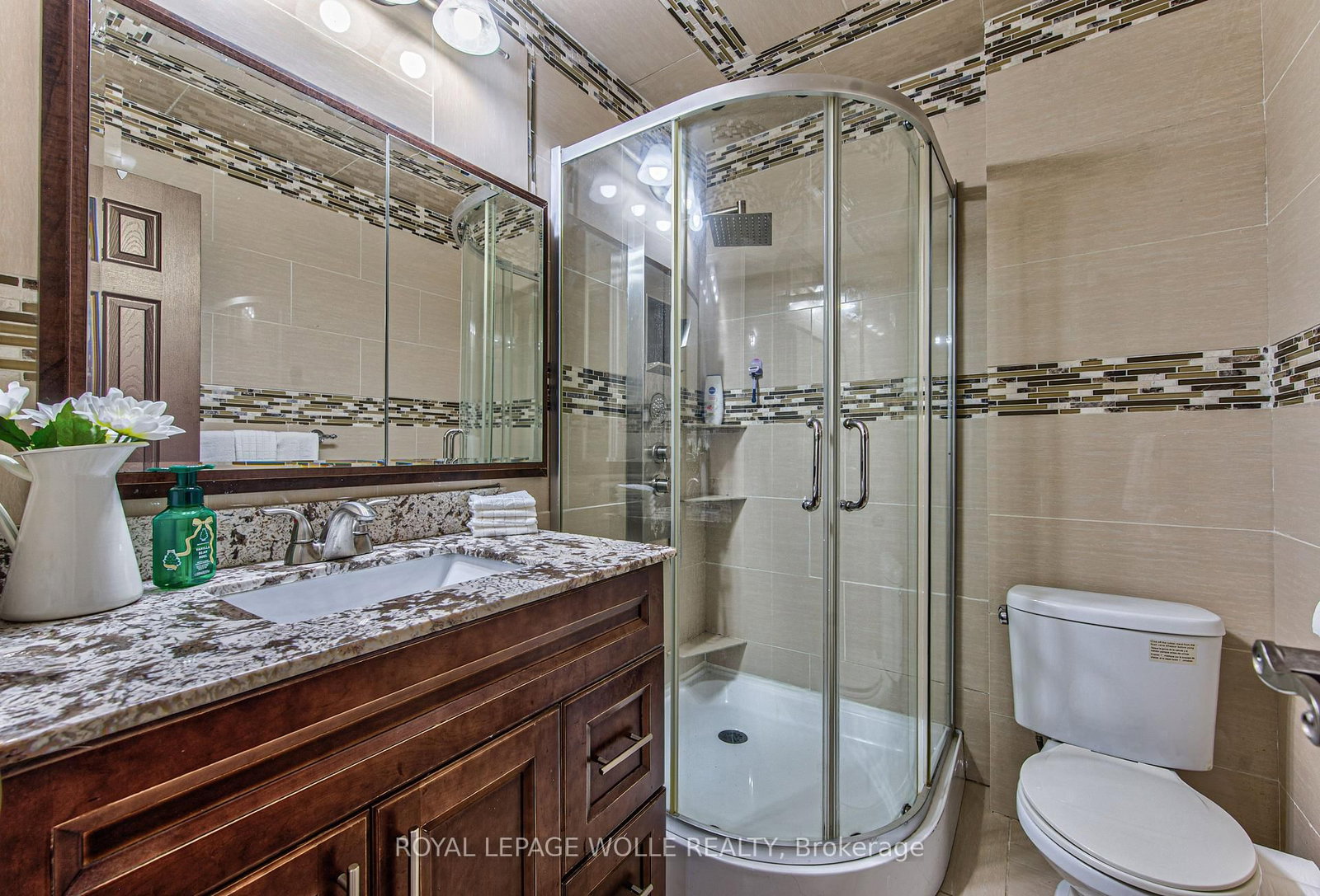 2560 Palisander Avenue • Mississauga, ON photo 21