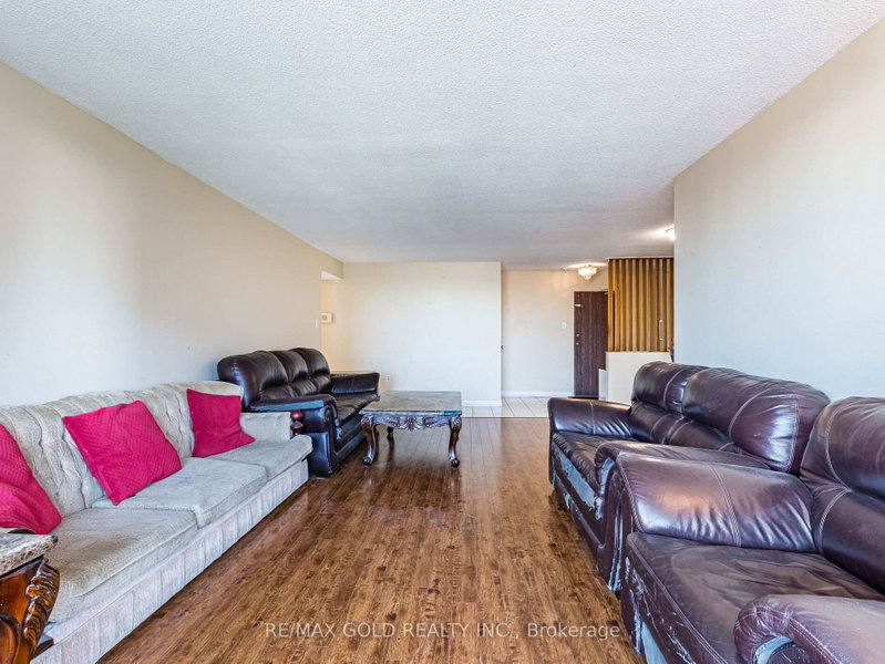 17 Knightsbridge Brampton,Ontario L6T 3X9 — Photo 13