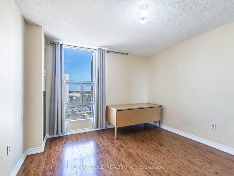 17 Knightsbridge Brampton,Ontario L6T 3X9 — Photo 36