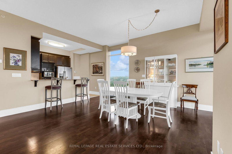 1665 The Collegeway Mississauga,ON L5L 0A9 — Photo 4