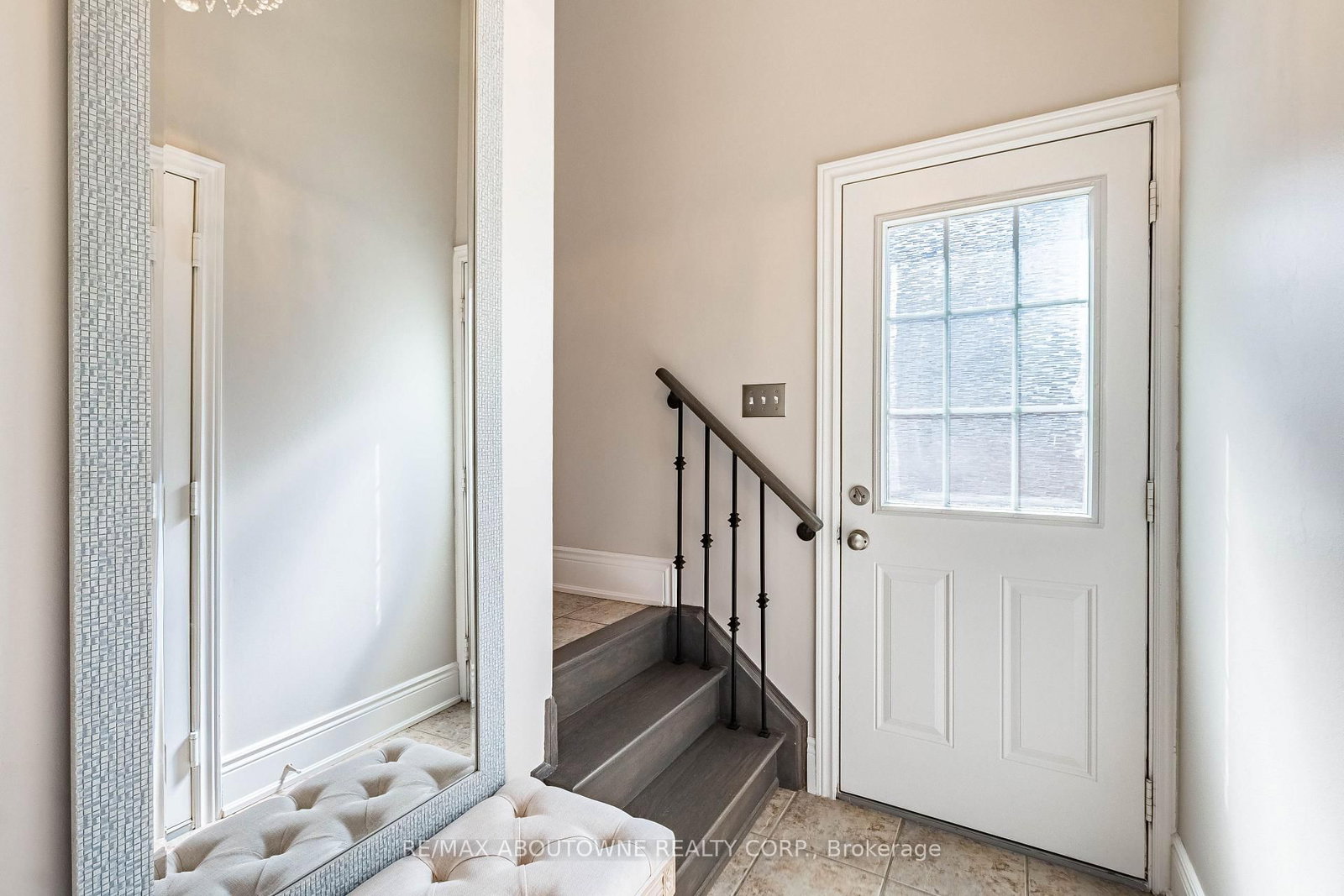 5550 W Tenth Line • Mississauga, ON photo 21