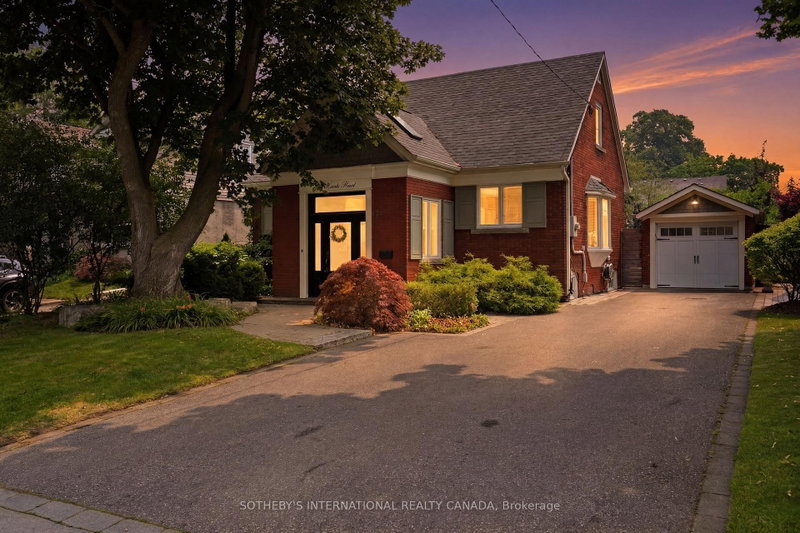 69 Wanita Road, Mississauga