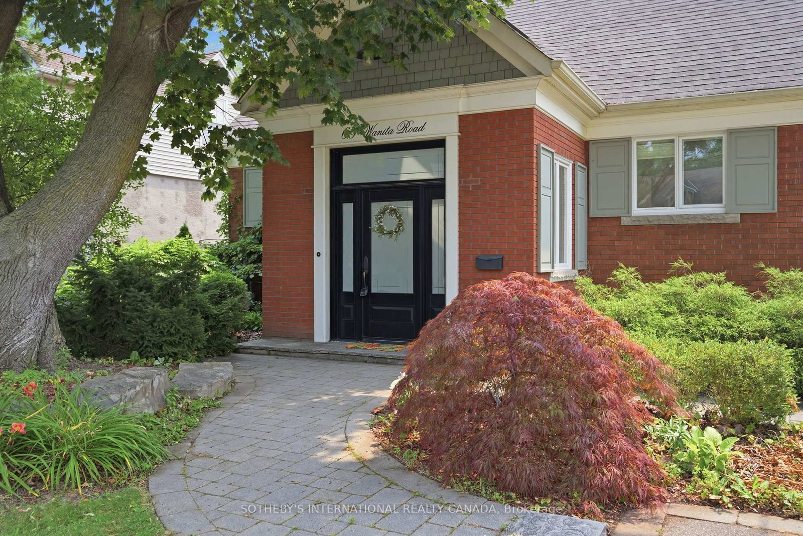 69 Wanita Road • Mississauga, ON photo 2