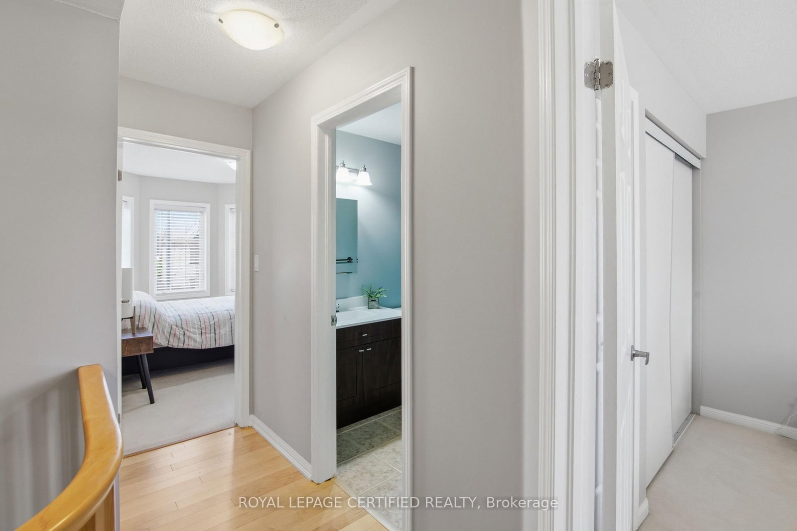 39 Van Fleet Terrace • Milton, ON photo 18