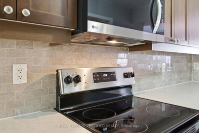 39 Van Fleet Terrace • Milton, ON photo 8