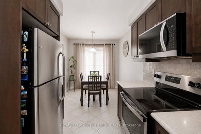 39 Van Fleet Terrace • Milton, ON photo 9