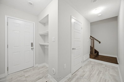 510 Bellflower Court • Milton, ON photo 2