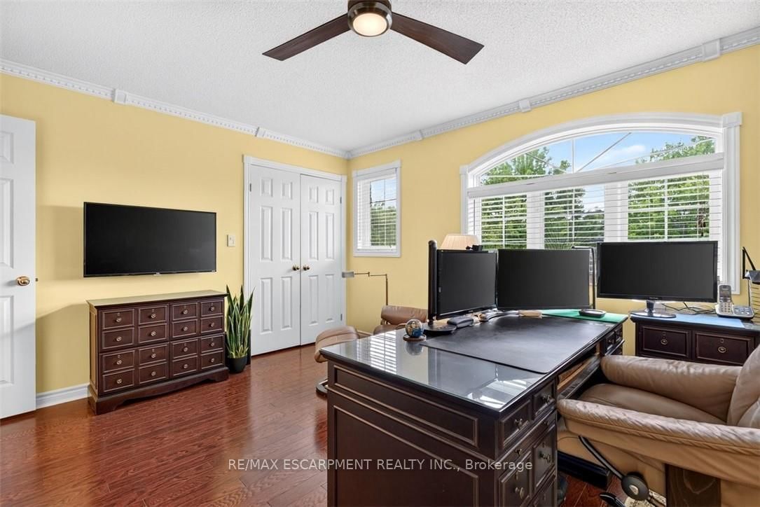 2151 Walkers Line • #8 • Burlington, ON photo 41