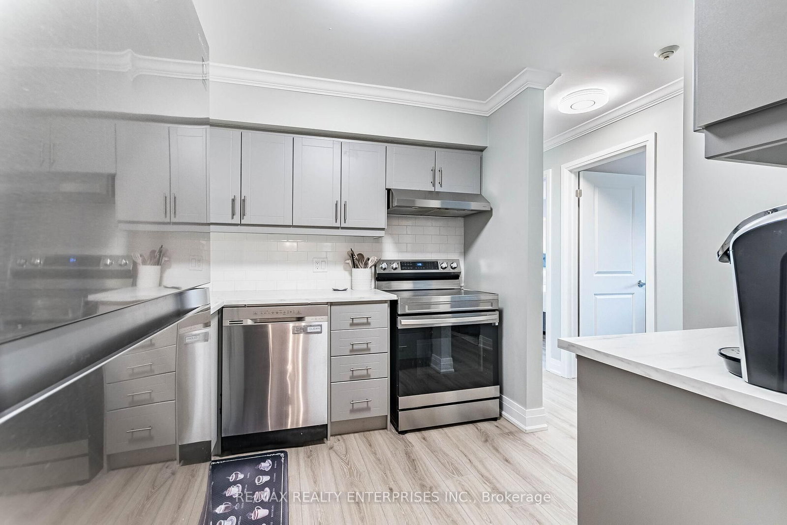 1508 Pilgrims Way • #832 • Oakville, ON photo 13