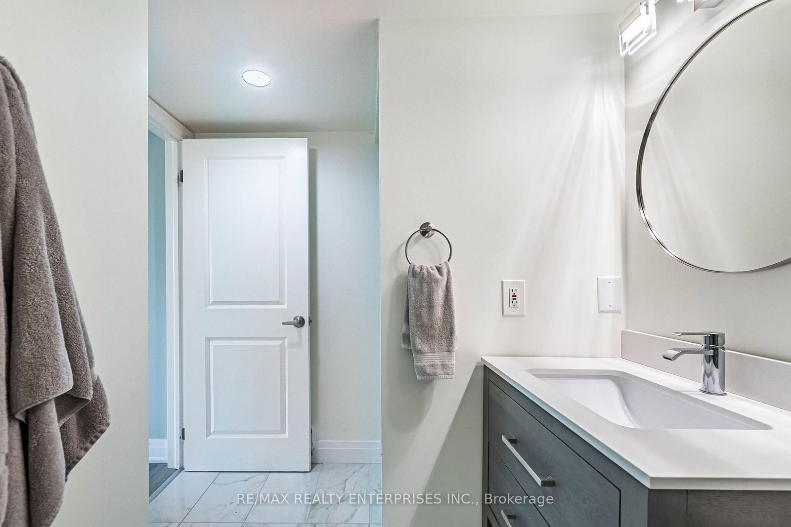 1508 Pilgrims Way • #832 • Oakville, ON photo 29