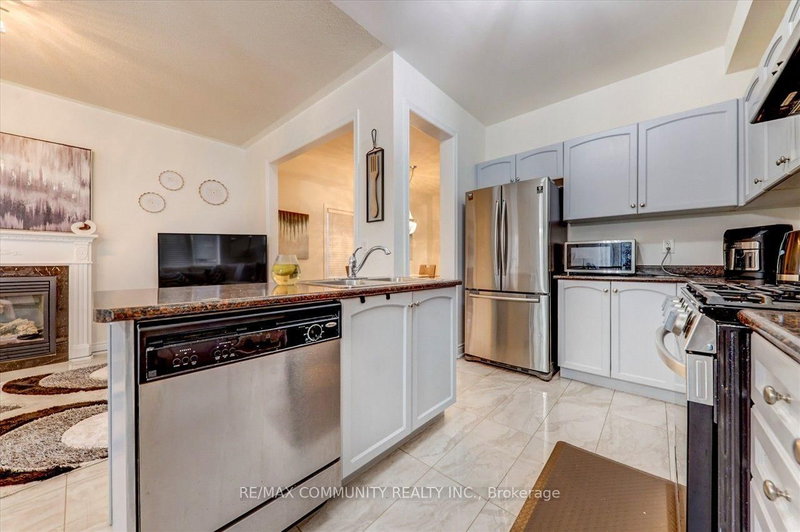 69 Clearfield Brampton,ON L6P 3J4 — Photo 15