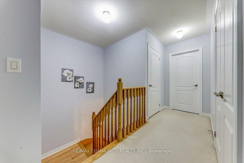 69 Clearfield Brampton,ON L6P 3J4 — Photo 17