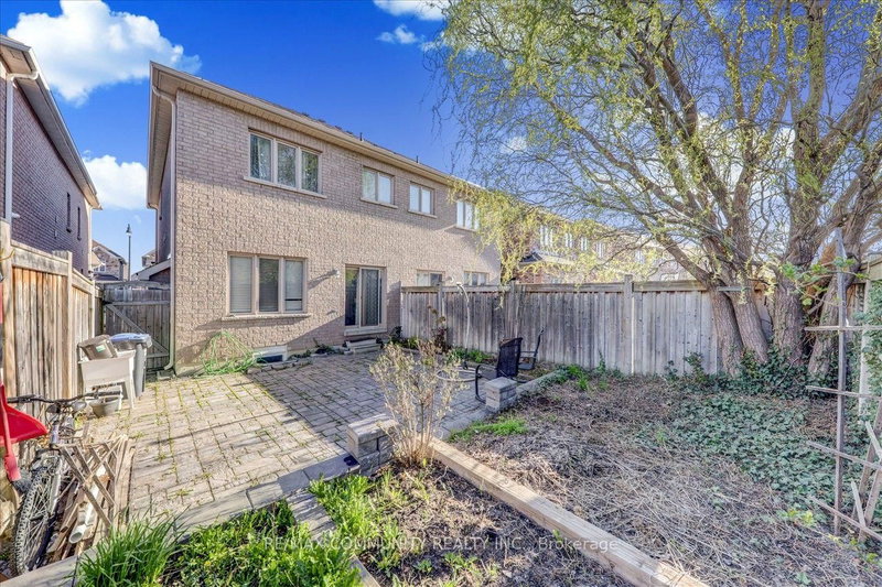 69 Clearfield Brampton,ON L6P 3J4 — Photo 35