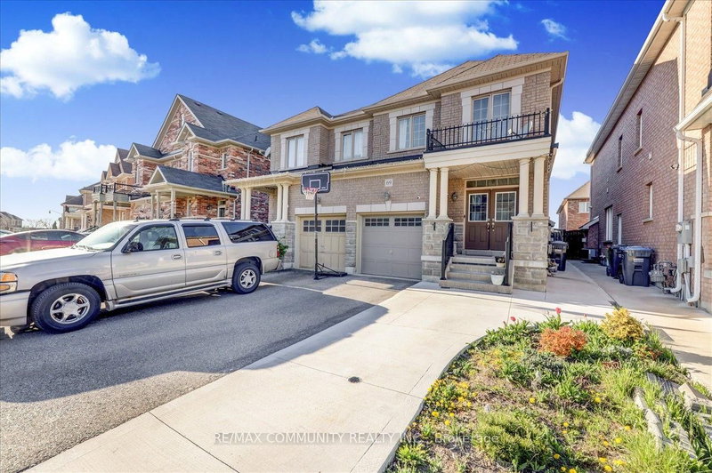 69 Clearfield Brampton,ON L6P 3J4 — Photo 4