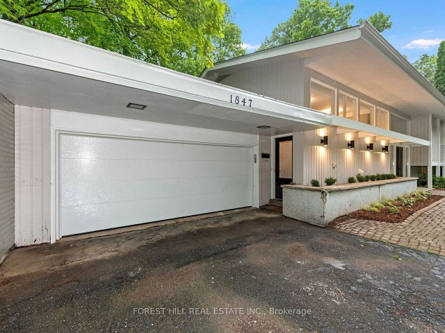 1847 Will Scarlett Drive
