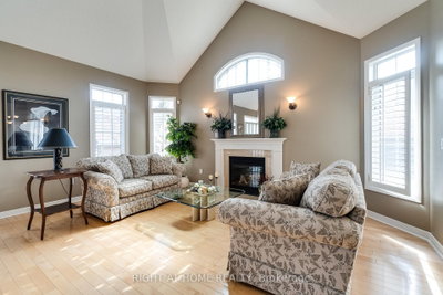 4280 Taywood Drive • #15 • Burlington, ON photo 4