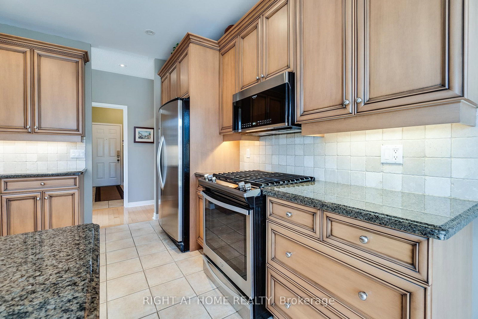 4280 Taywood Drive • #15 • Burlington, ON photo 8