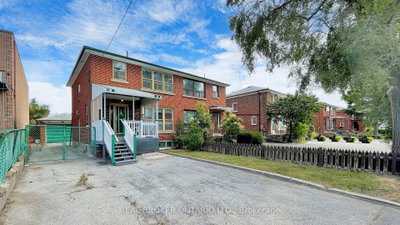 3241 Dufferin Street — photo 2