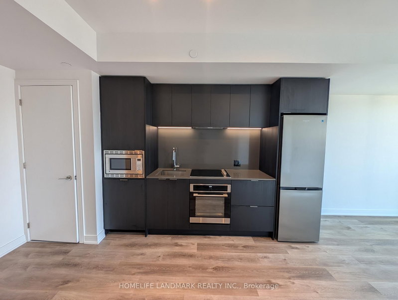 1109 - 3009 Novar Road