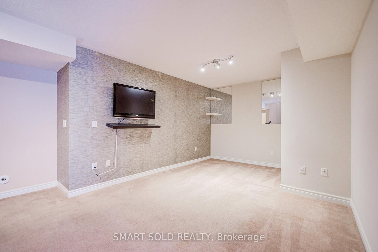 4123 Shipp Drive • Mississauga, ON photo 37
