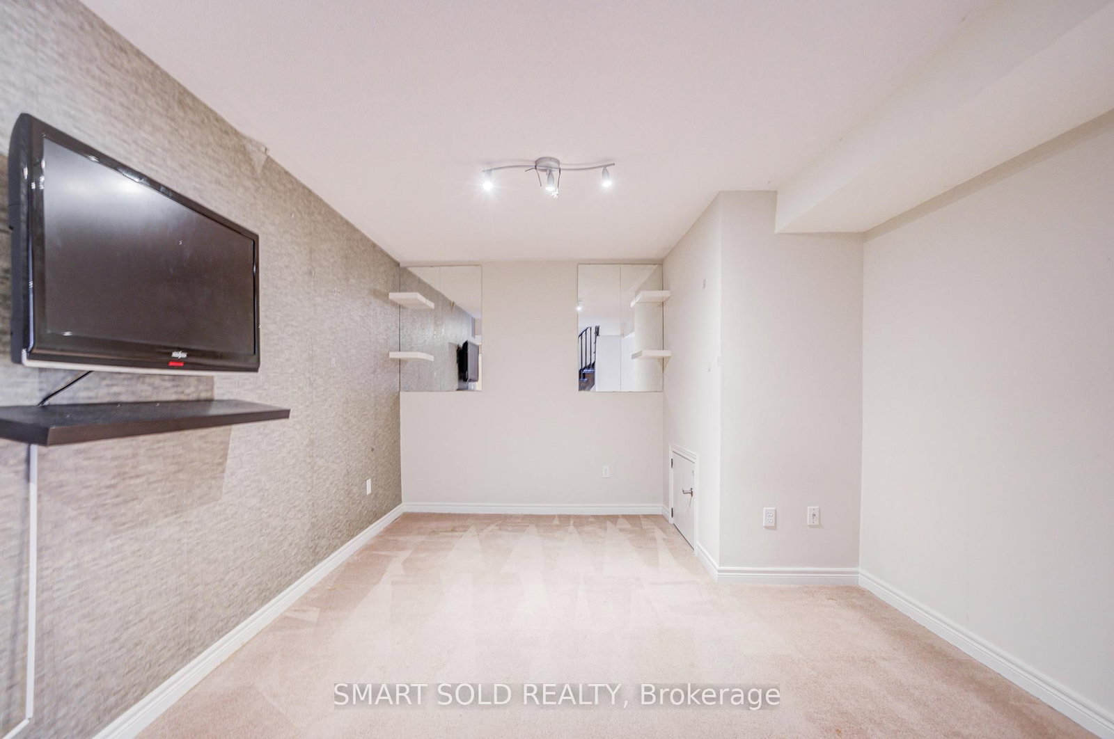 4123 Shipp Drive • Mississauga, ON photo 38