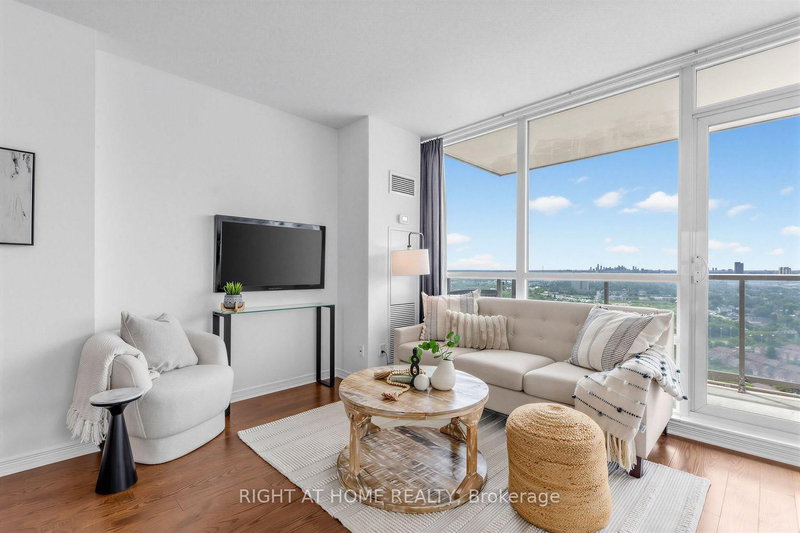 3104 - 2240 Lake Shore Boulevard W