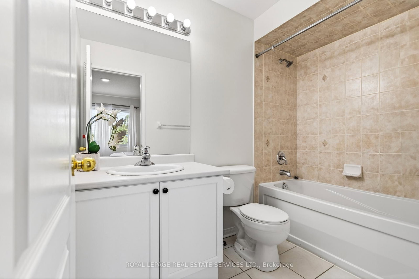2307 Stone Glen Crescent • Oakville, ON photo 17