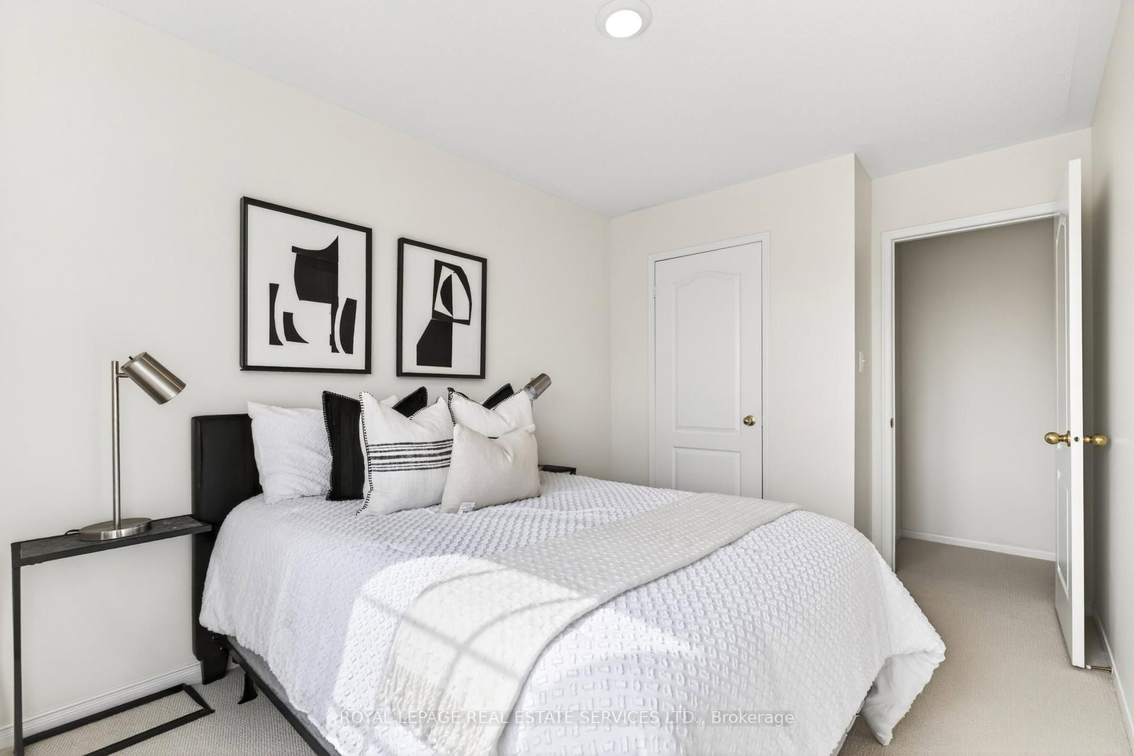 2307 Stone Glen Crescent • Oakville, ON photo 20