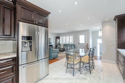 4190 Bishopstoke Mississauga,ON L4Z 1J3 — Photo 10