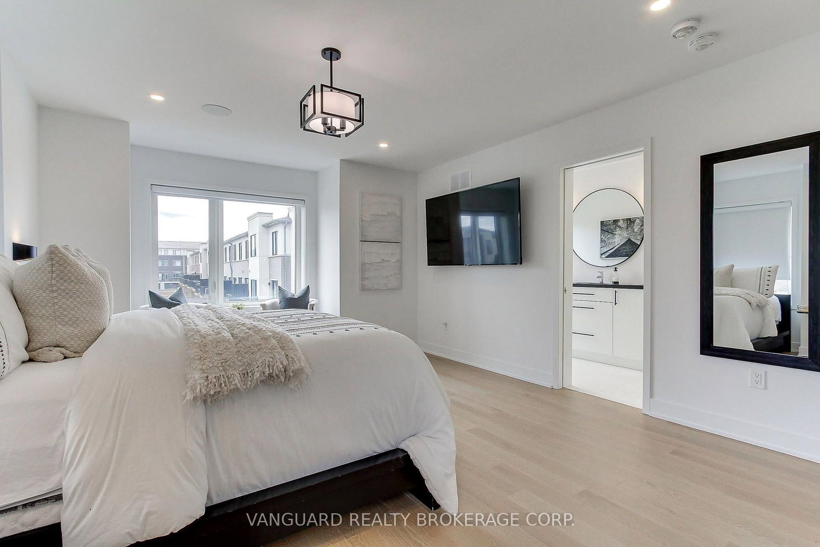 146 Landsbridge Street • Caledon, ON photo 18