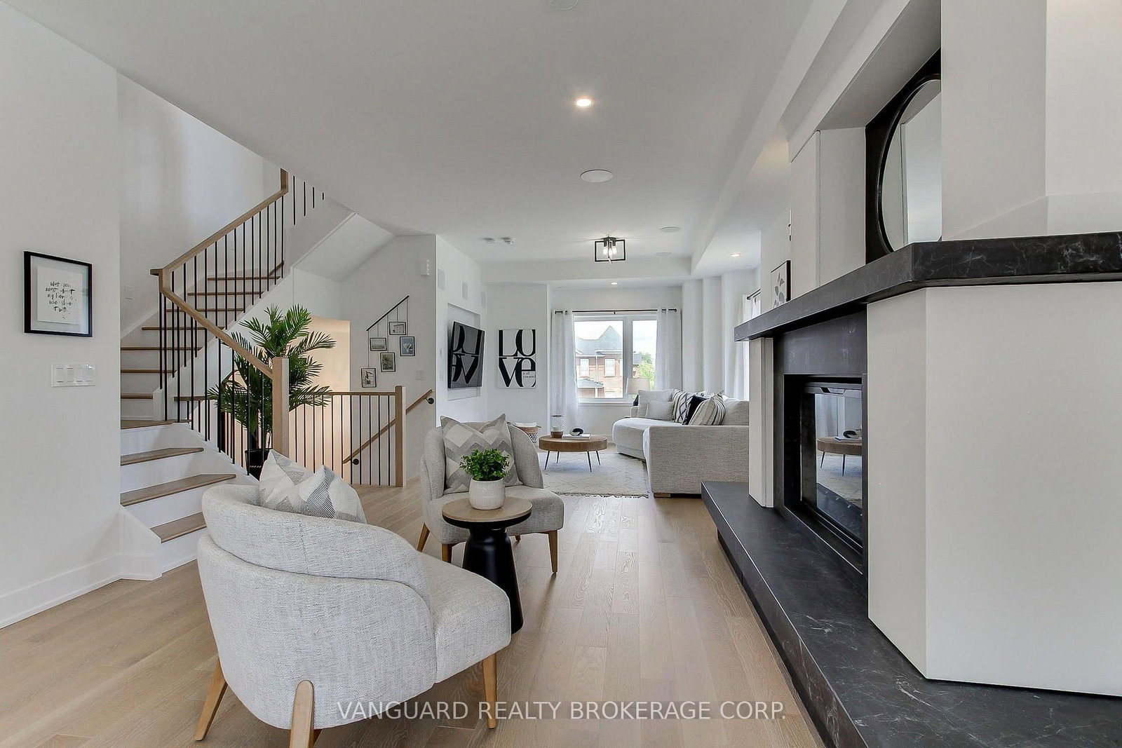 146 Landsbridge Street • Caledon, ON photo 6