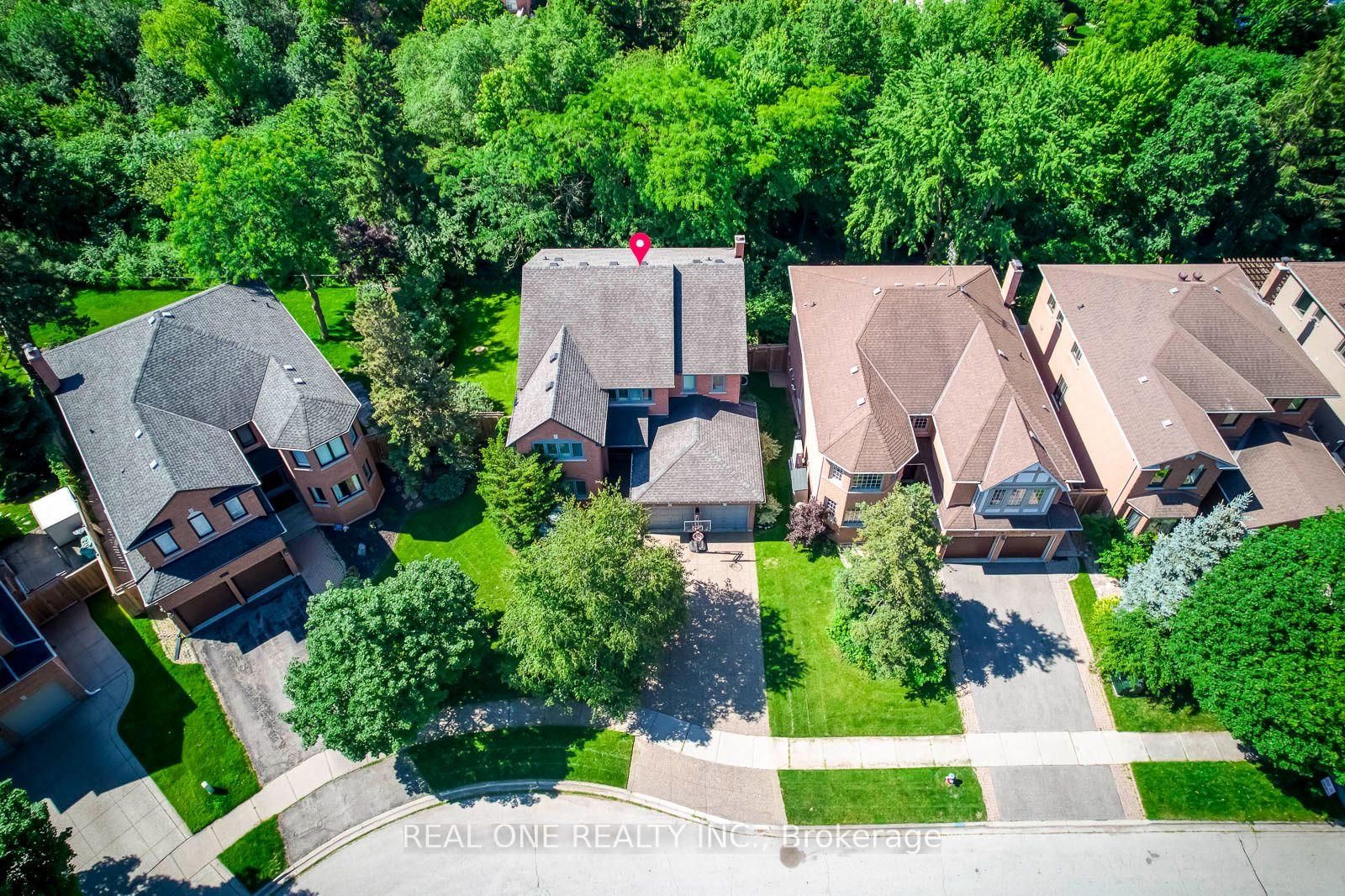 395 March Crescent • Oakville, ON photo 1