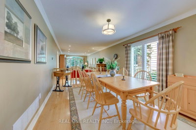 395 March Crescent • Oakville, ON photo 8