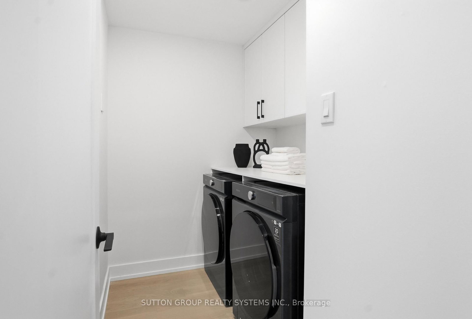 45 Southport Street • #911 • Toronto, ON photo 27