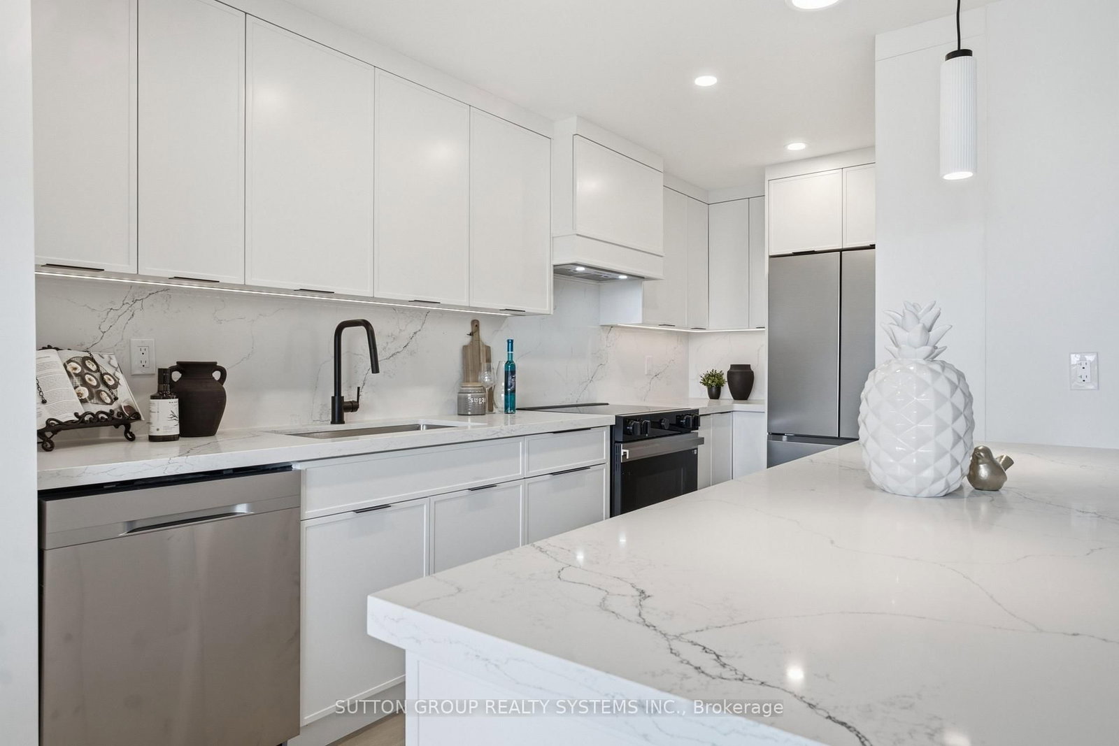 911-45 Southport Street, Toronto, ON, photo 3