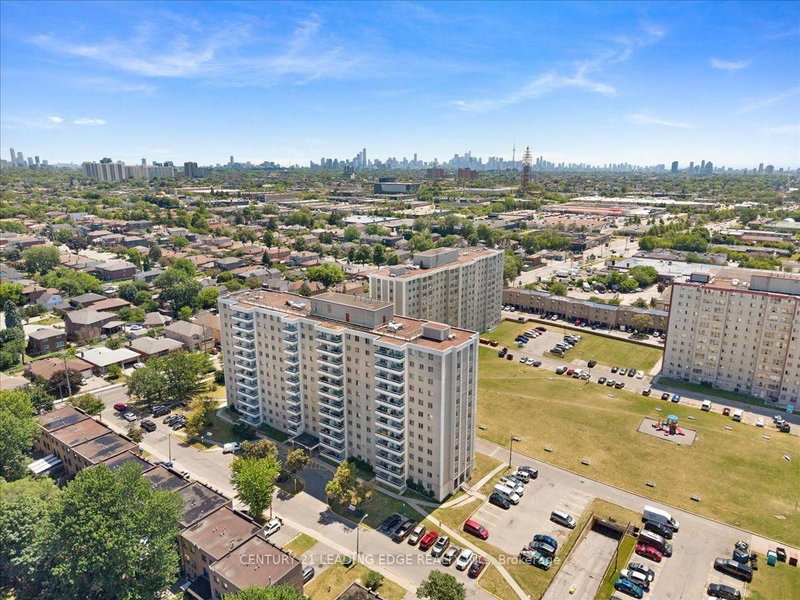 Unit 1208 — 200 Lotherton Pathway, Toronto