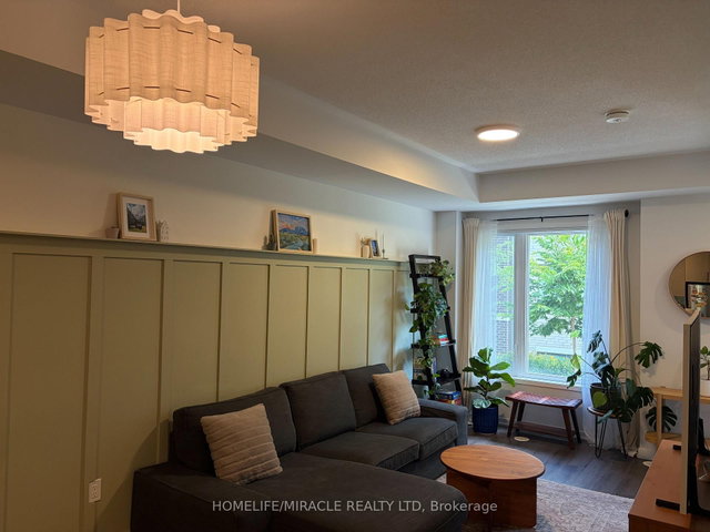 87 - 20 William Jackson Way