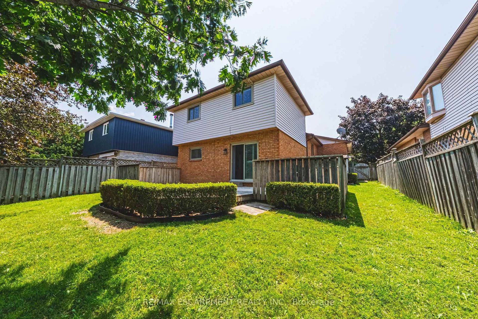 2206 Donald Road • Burlington, ON photo 26
