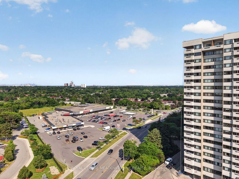 1580 Mississauga Valley Mississauga,ON L5A 3T8 — Photo 4