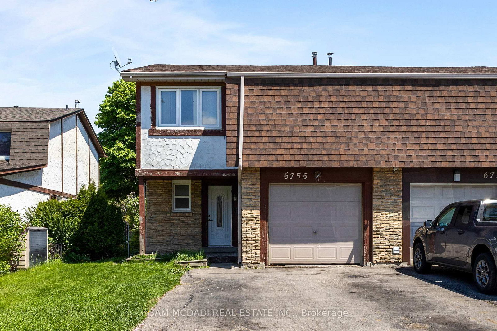 6755 Segovia Mississauga,ON L5N 1P1