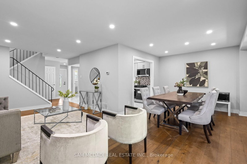 6755 Segovia Mississauga,ON L5N 1P1 — Photo 10