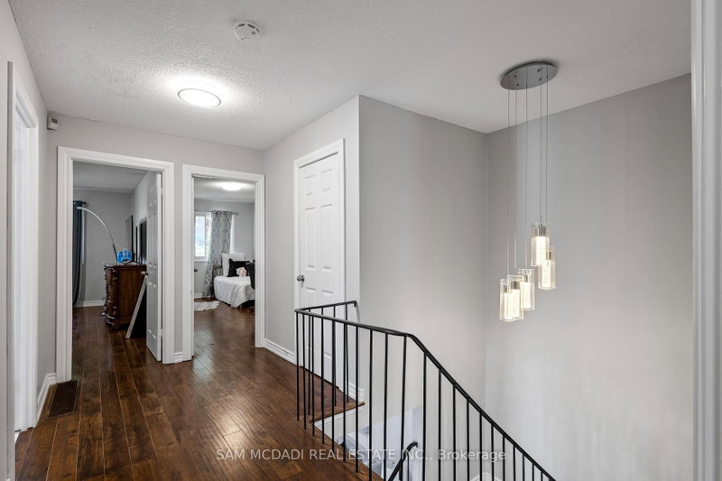 6755 Segovia Mississauga,ON L5N 1P1 — Photo 12