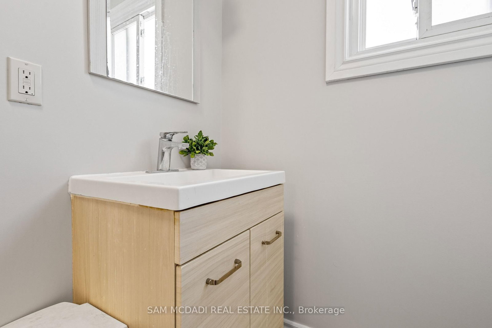 6755 Segovia Mississauga,ON L5N 1P1 — Photo 19