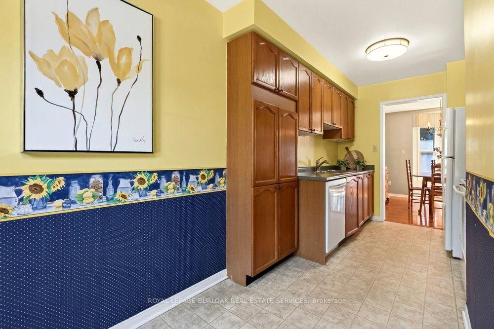 2915 Headon Forest Drive • #47 • Burlington, ON photo 10